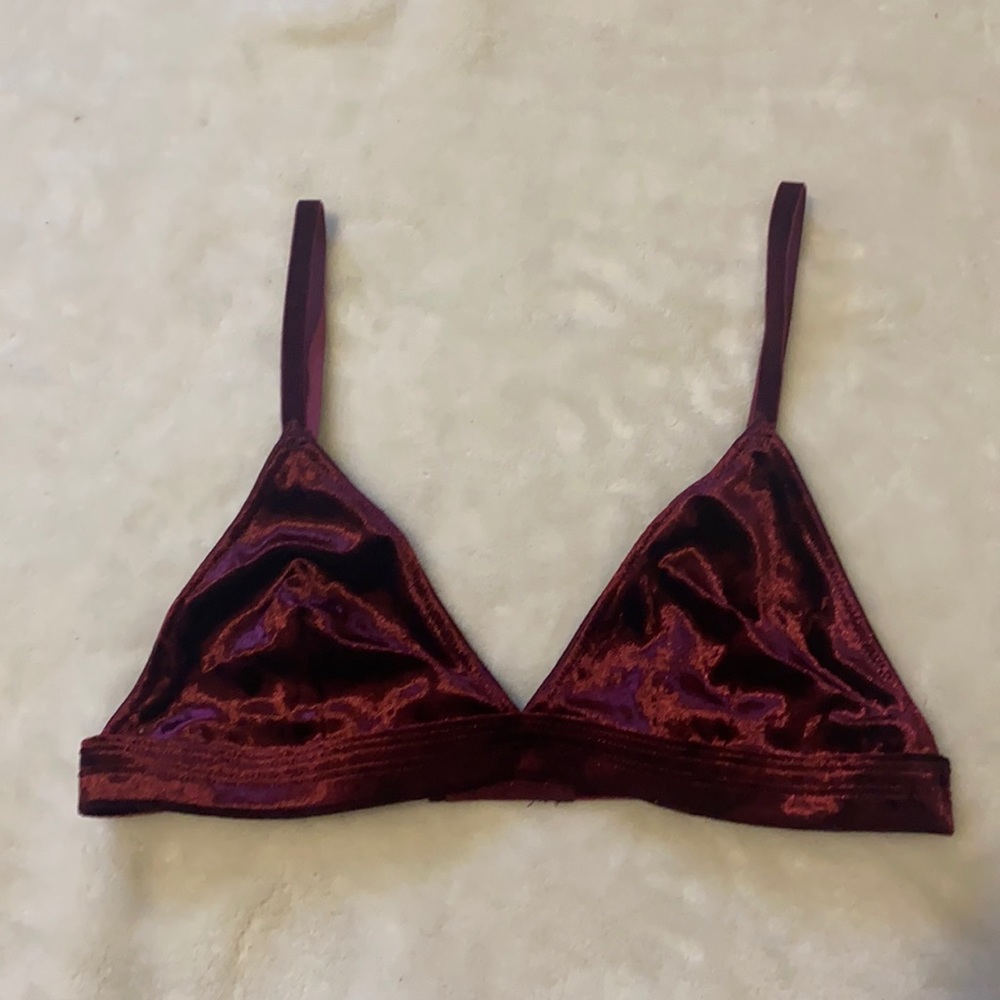 Red velvet bra with adjustable straps